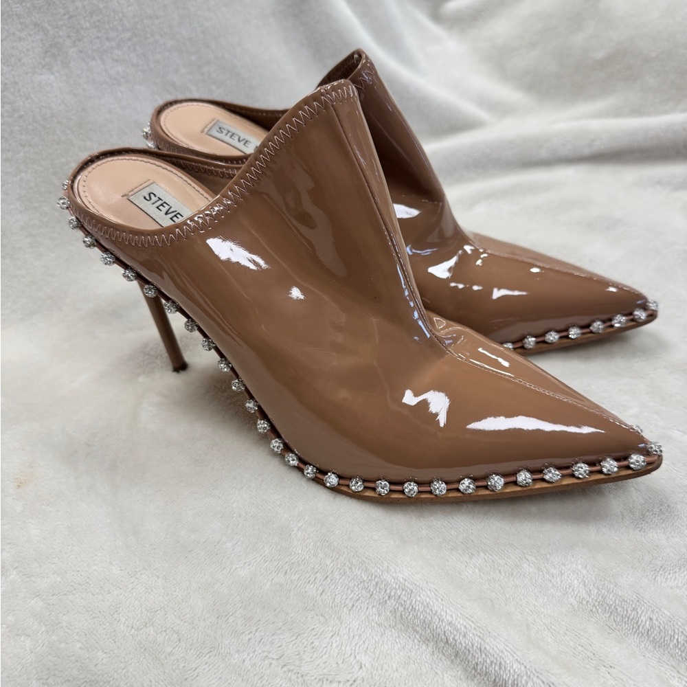 Elegant Tan Stiletto Mules - Picture 2 of 7